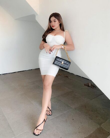 Sri Petaling escort girl