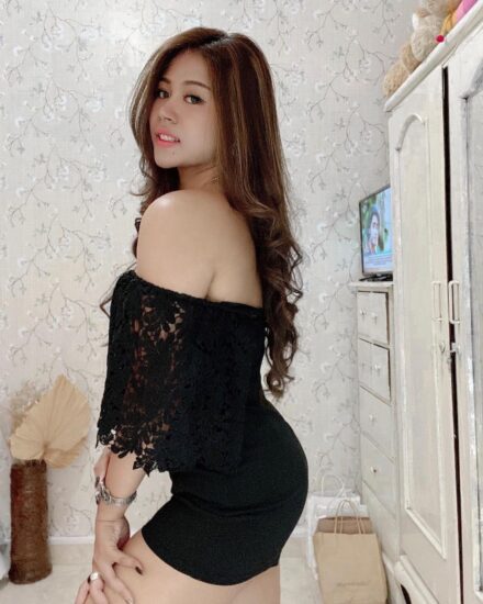 Sri Petaling escort girl